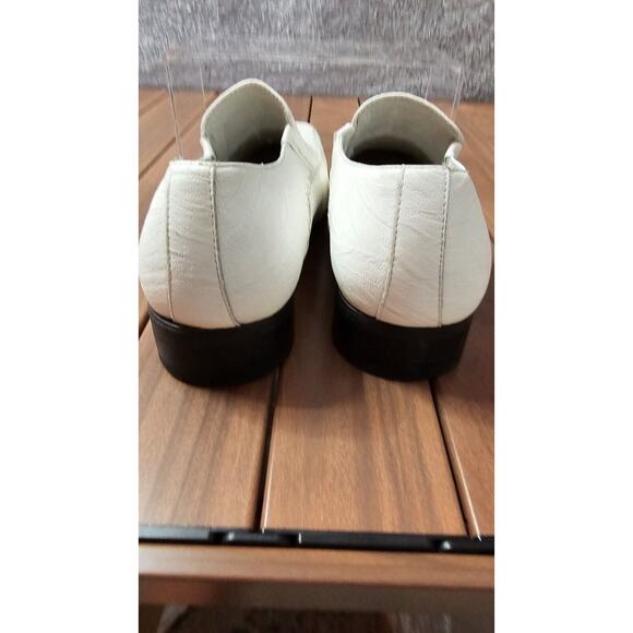 Delli Aldo M-18355 White Etched Cross Square Toe Slip On Loafers MENS 7 UK 6.5 - Picture 3 of 9